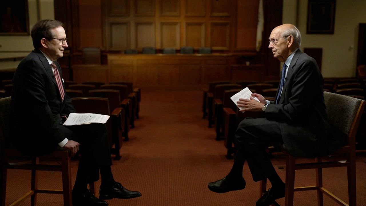 03 Chris Wallace and Stephen Breyer