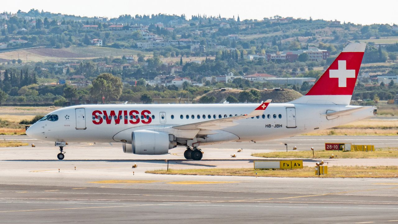 <strong>10. Swiss International Air Lines: </strong>The Swiss flag carrier was also awarded Best First Class Lounge and Best First Class Lounge Dining. 