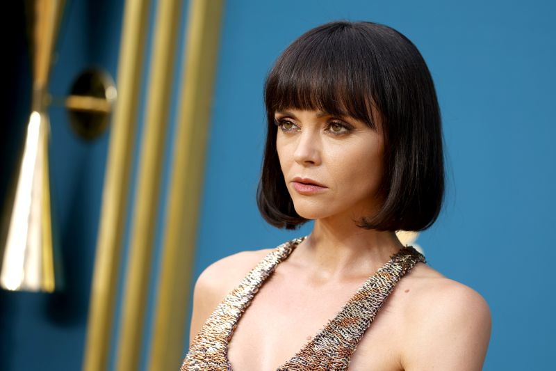 What Christina Ricci really thinks about her ‘Yellowjackets’ character Misty | CNN