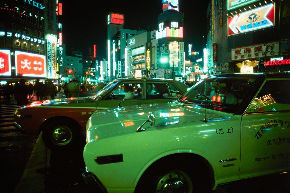 Traffic at Tokyo's famous Shibuya Crossing in 1976.
