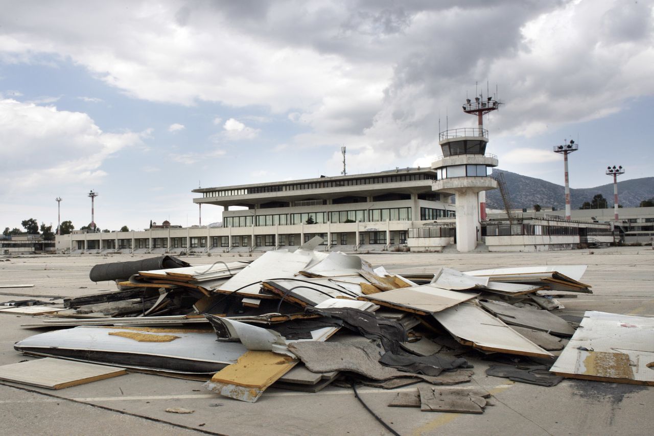 <strong>Hellinikon</strong><strong> I</strong><strong>nternational Airport, Athens, Greece -- </strong>Hellinikon was once the only international airport in Athens, Greece, before <a href=