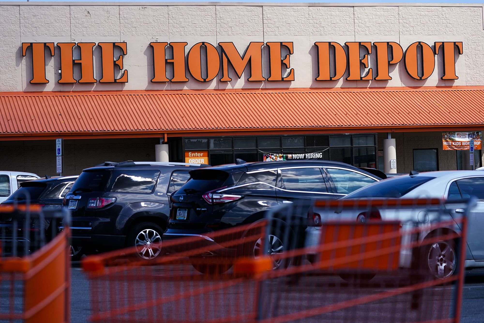 Philadelphia Home Depot Workers File to Form Company's First Ever