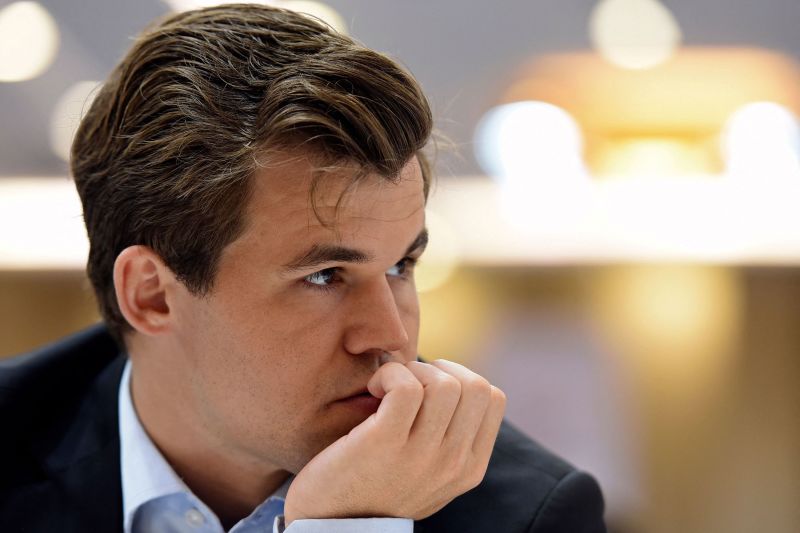 Chess world champion Magnus Carlsen explicitly accuses rival Hans Niemann of cheating | CNN