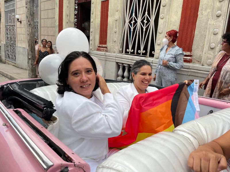 Cuba legalizes same-sex marriage in historic referendum photo pic