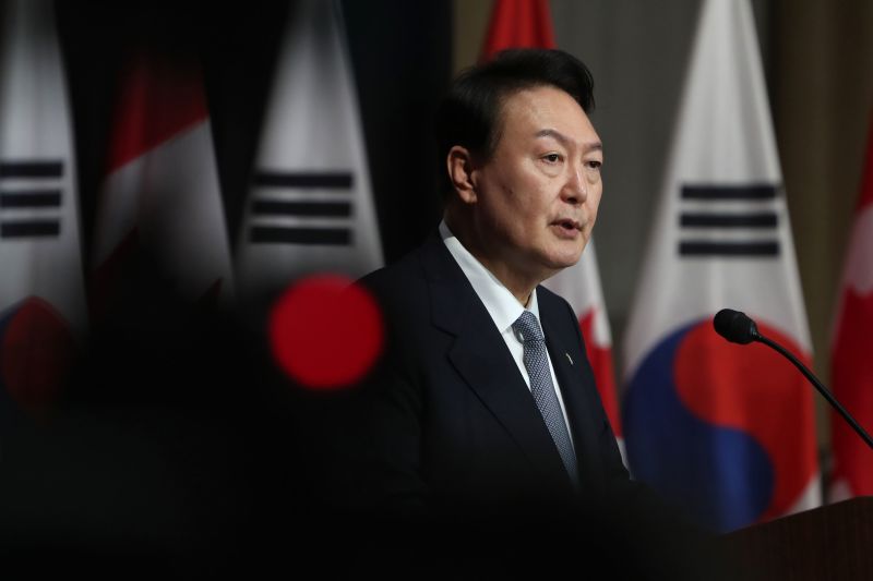 South Korea’s Yoon says ‘untrue’ media reports damage alliance amid hot mic controversy | CNN
