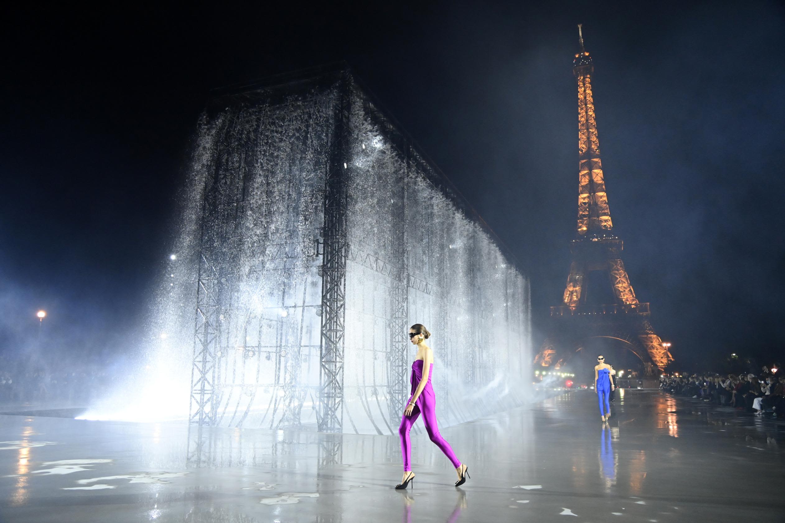 Watch Louis Vuitton's Spring/Summer 2021 Live From Paris