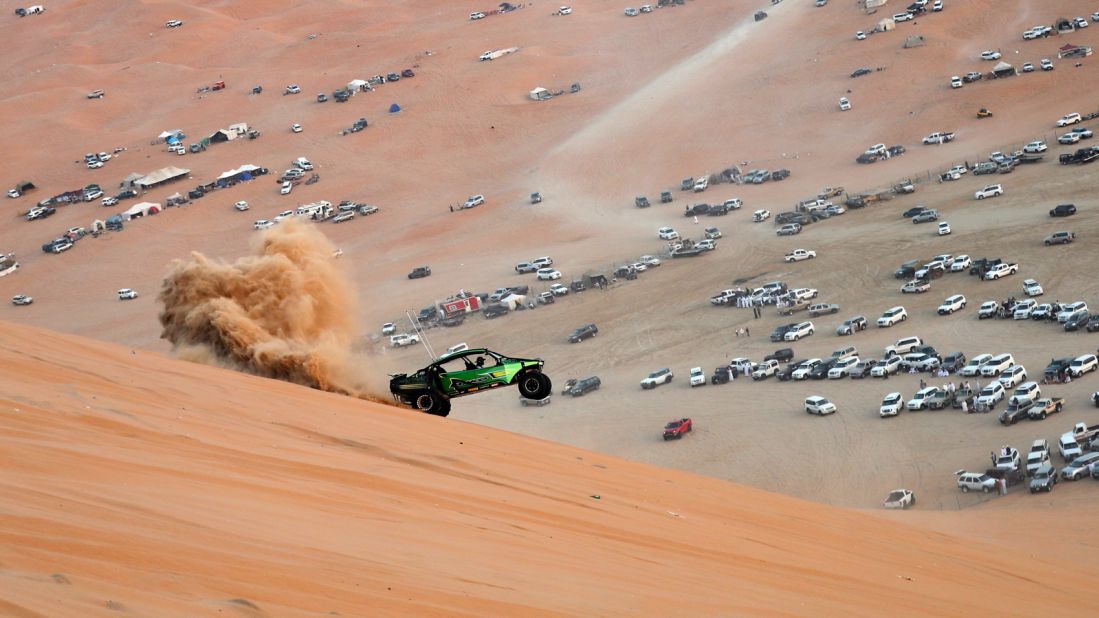 <strong>Sand stormers:</strong> The Liwa Festival includes numerous motoring contests, often involving races up the Moreeb Dune.