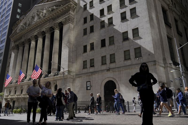 Premarket stocks: The bond market is crumbling