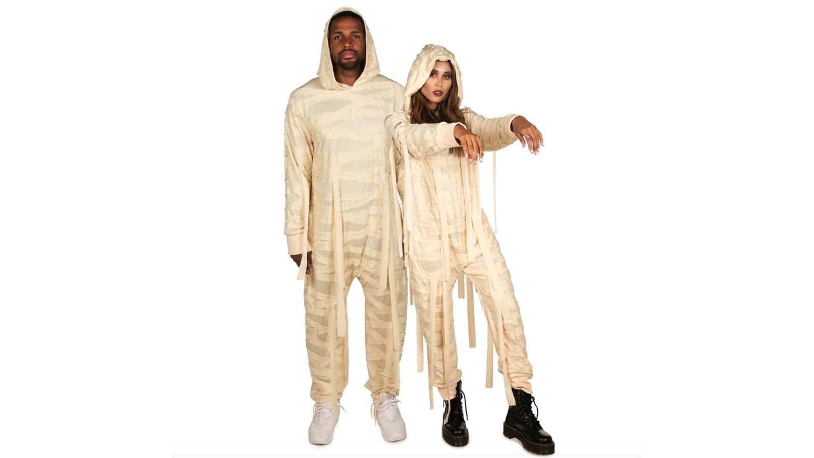 35 best Halloween costumes for couples to try in 2023