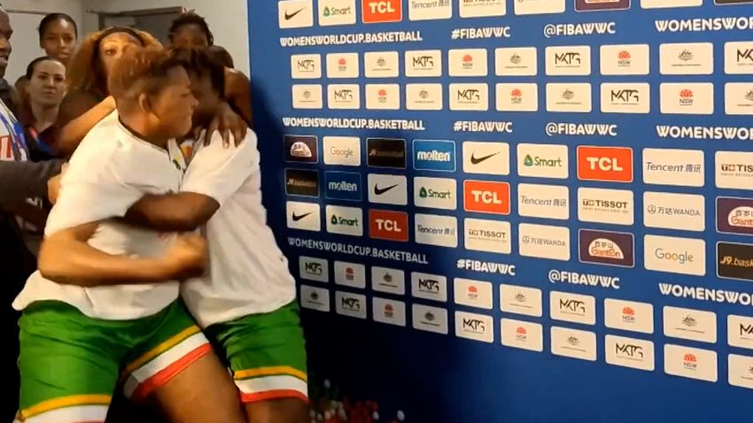 mali basketball players fight lon orig na