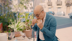 stanley tucci searching for italy calabria pig origseriesfilms_00005128.png
