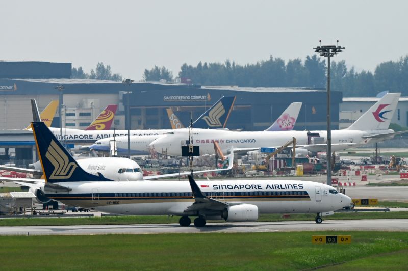 Fighter Jets Escort Singapore Airlines Plane After Bomb Hoax | CNN