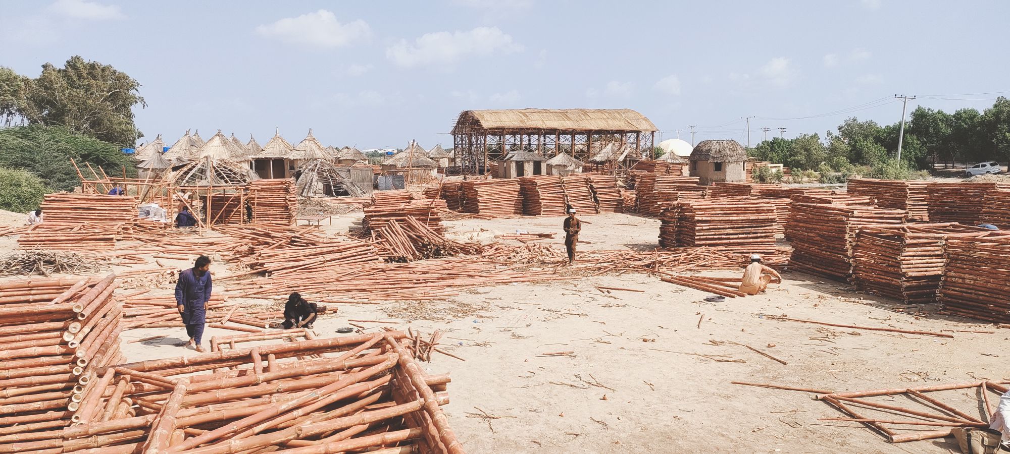 12 bamboo shelters pakistan floods