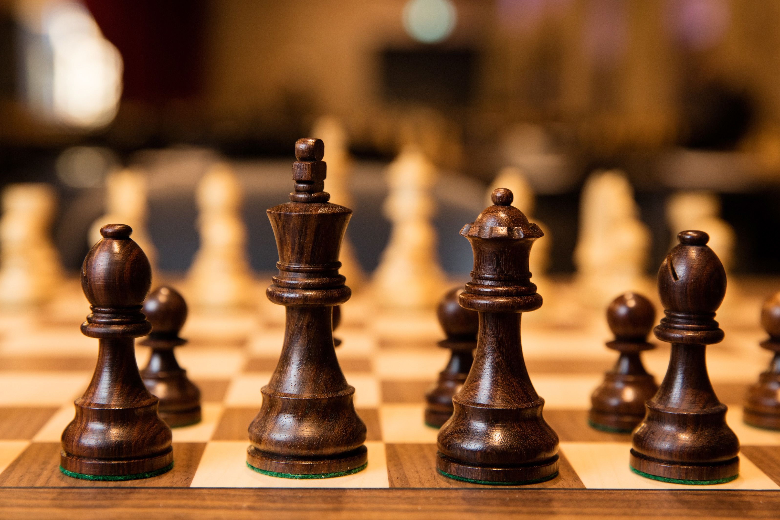 How to Connect & Play: Chess. Chess challenges and tournaments on