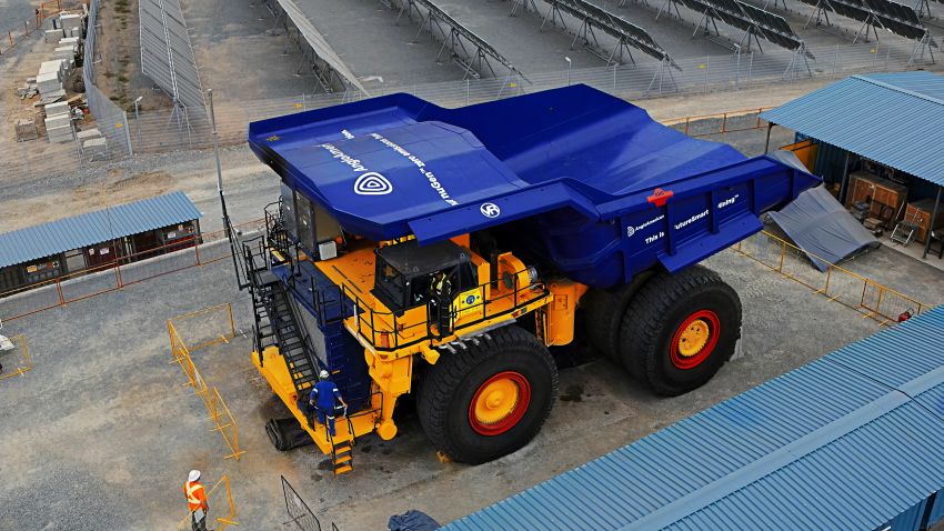 01 hydrogen mining truck