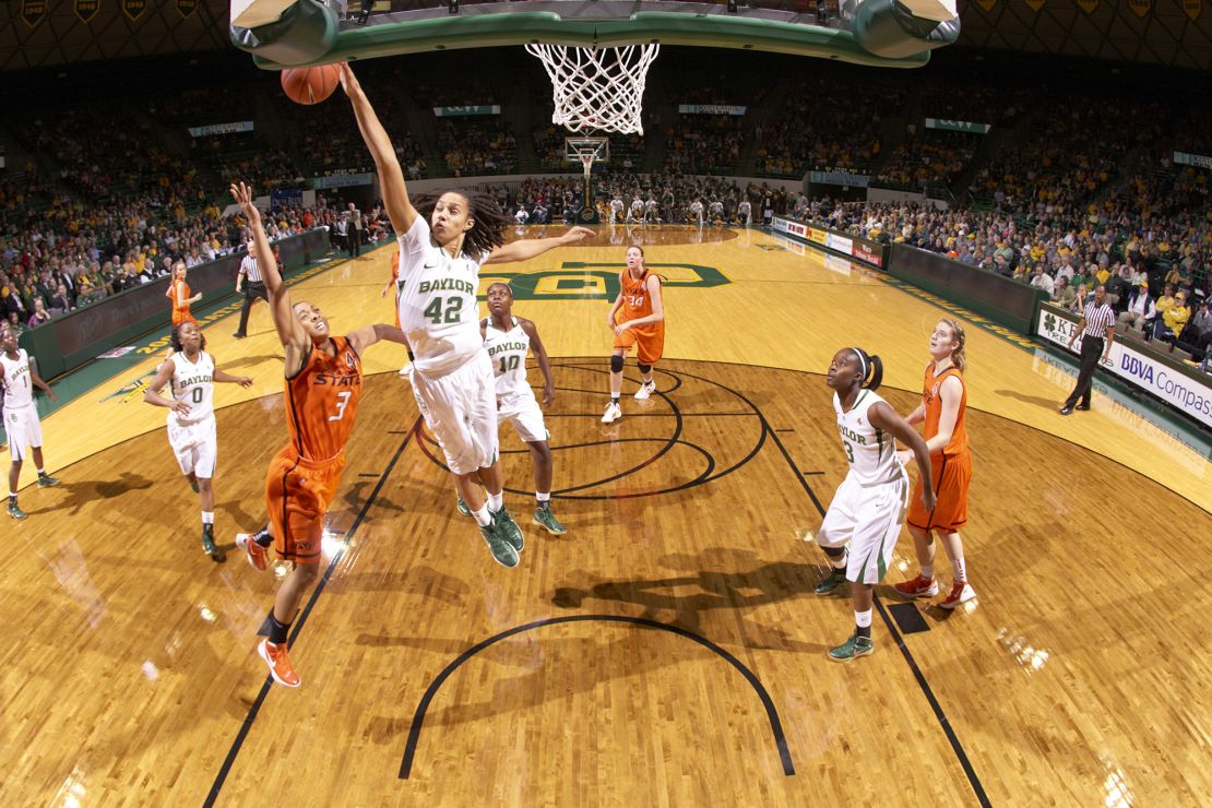 In her time at Baylor, Griner scored 3,283 points, made 1,305 rebounds and 784 blocks.