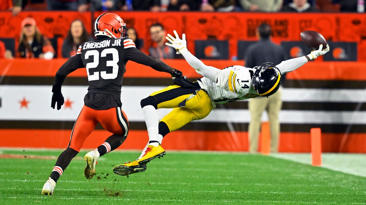Pittsburgh wide receiver George Pickens makes a one-handed catch during an NFL game in Cleveland on Thursday, September 22.