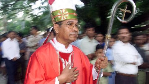 East Timor spiritual leader Bishop Carlos Belo at a mass in Dili on May 19, 2002. 