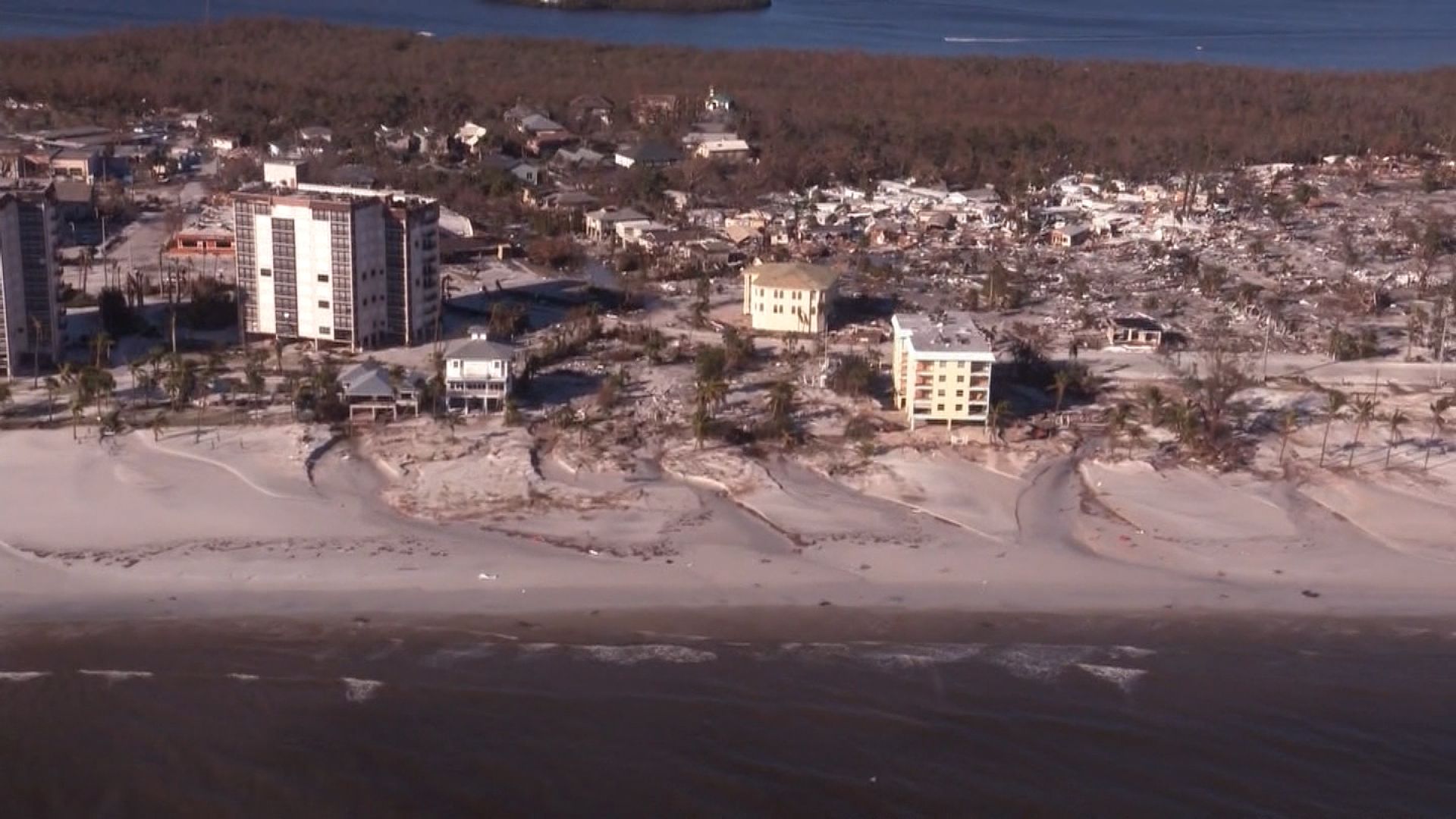 Watch: Fort Myers, Florida, seen from above following devastating Hurricane  Ian | CNN