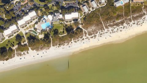 Before, after images show Hurricane Ian storm surge completely destroyed  some Sanibel Island, Florida hotels | CNN