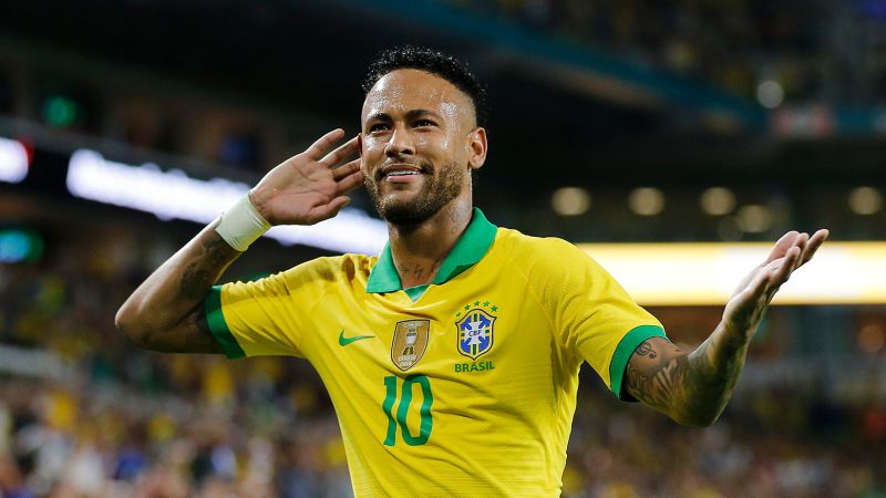 Brazilian soccer star Neymar Jr. faces criticism for Bolsonaro support | CNN