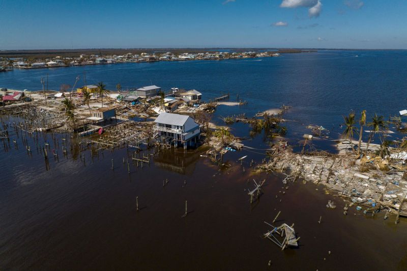 Florida Governor Defends The Timing Of Lee County Officials' Evacuation ...