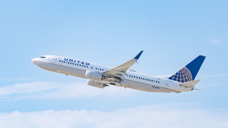 Read more about the article United Airlines suspending service at JFK Airport – CNN