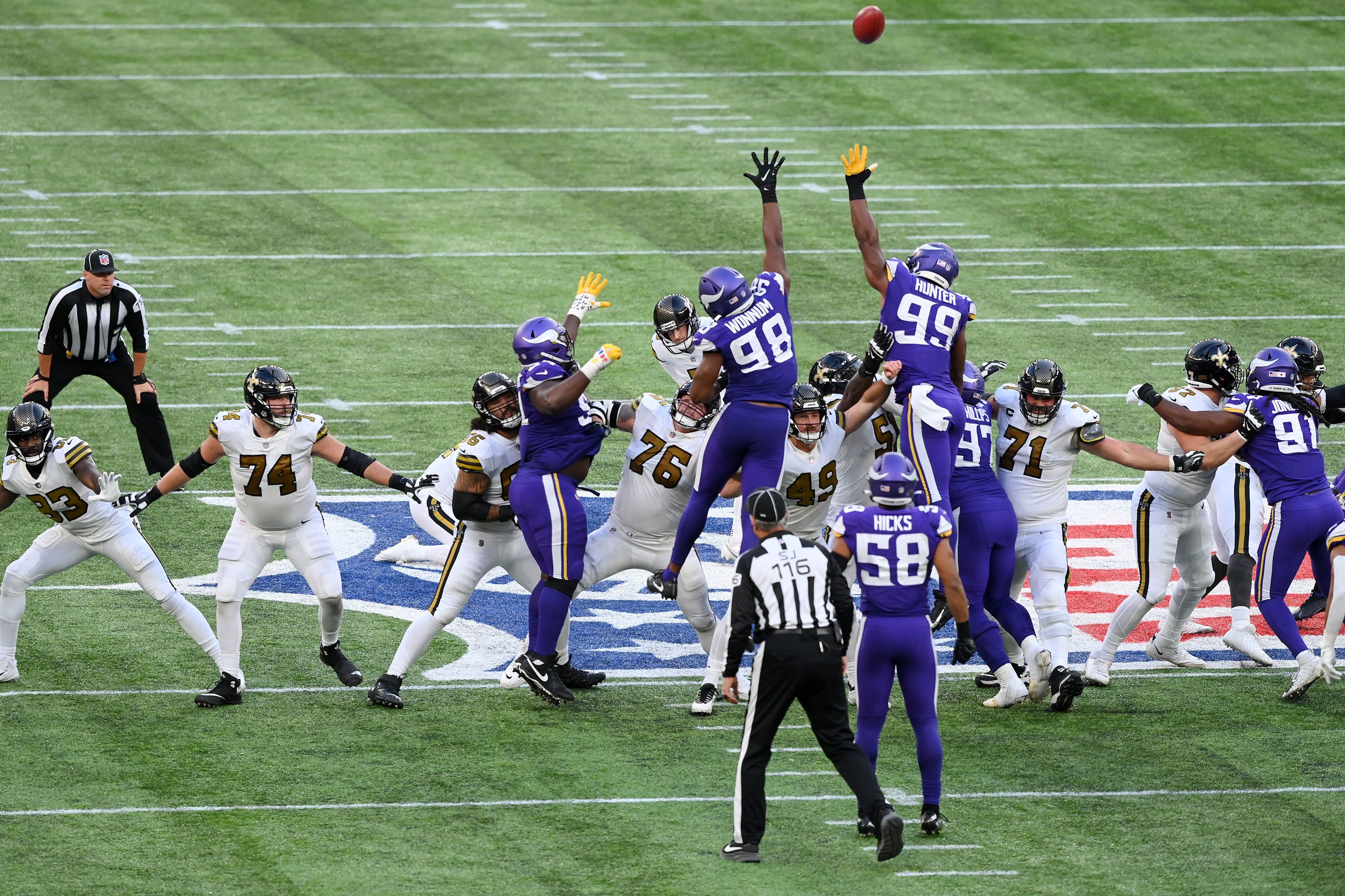 Minnesota Vikings beat New Orleans Saints in London in NFL's 100th