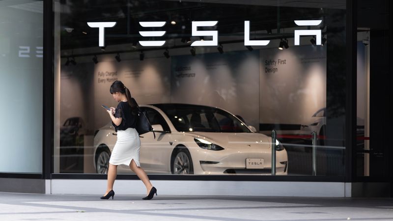 Tesla delivered 343,000 cars in the third quarter, falling short of forecasts