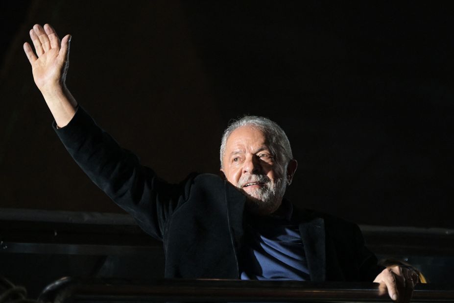 Lula greets supporters in São Paulo on October 2.