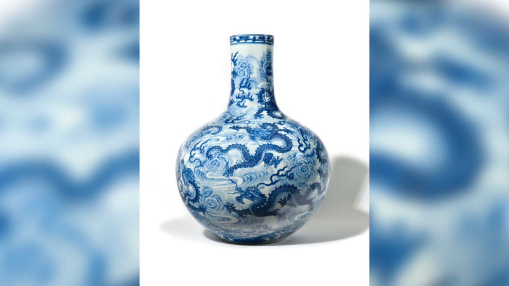 chinese vase bidding war france