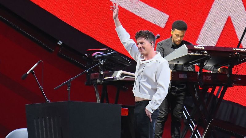 NextImg:Charlie Puth asks concertgoers to stop throwing things at performers: 'It's so disrespectful and very dangerous' | CNN