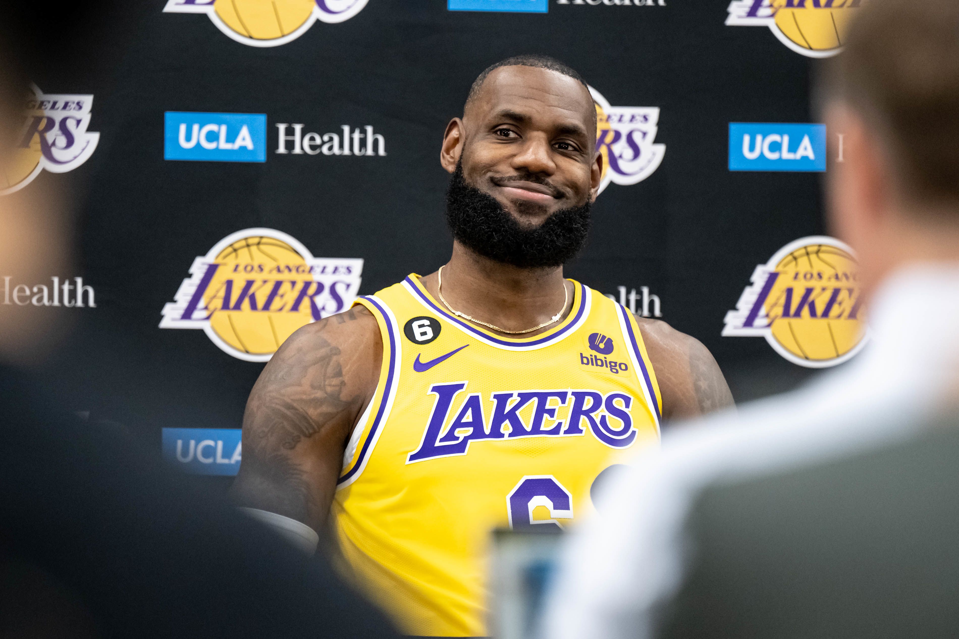 LeBron James makes expansion pitch to Adam Silver for NBA team in