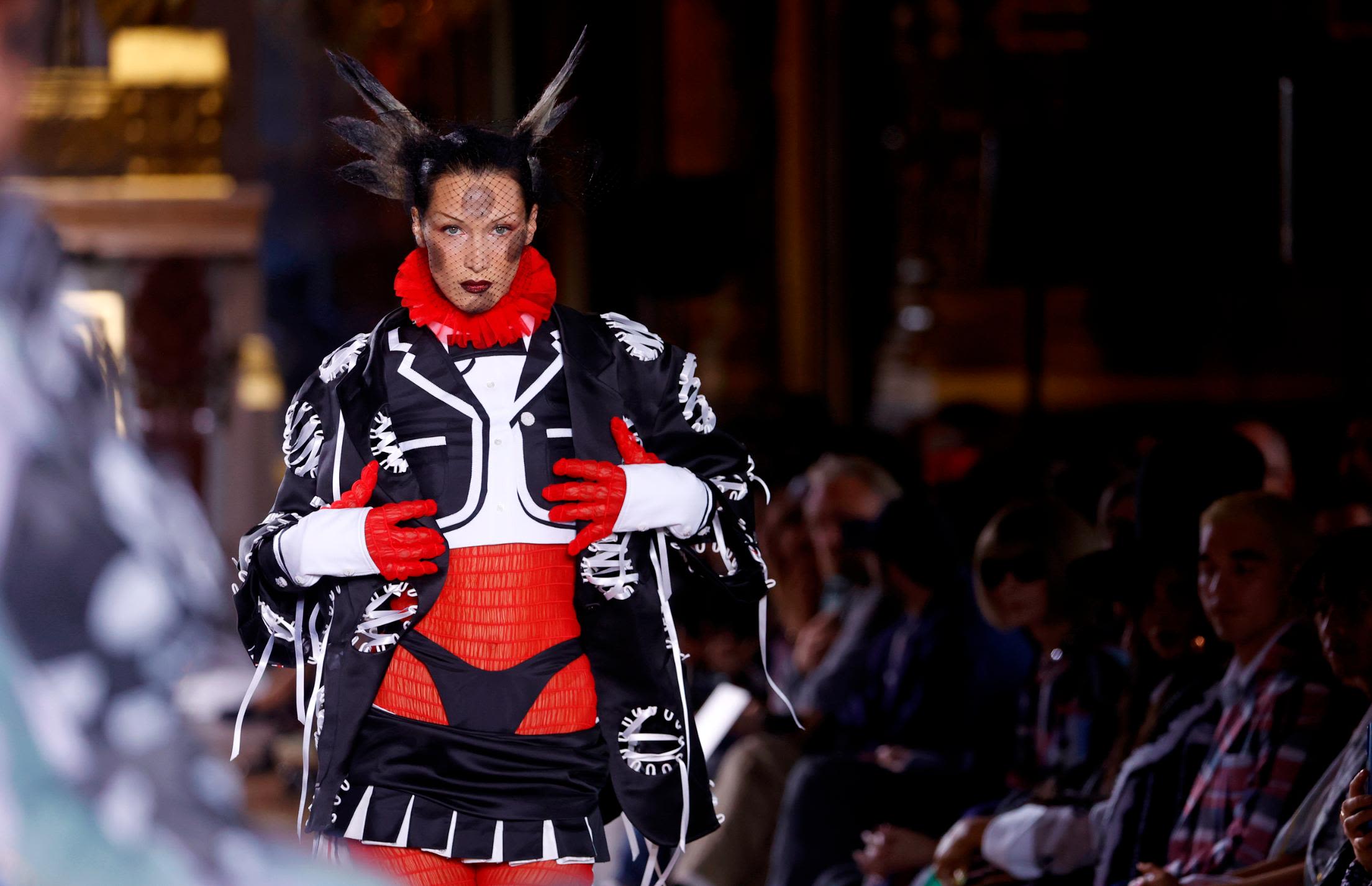 Paris Fashion Week: A Fountain of Bag Creativity - The New York Times