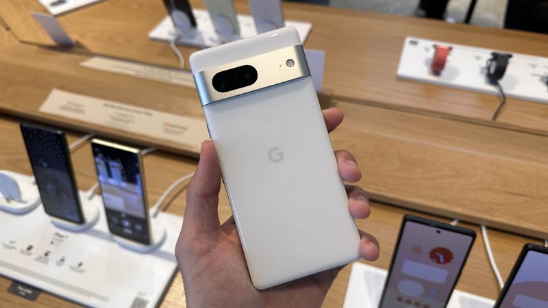 Google Pixel 7 and 7 Pro: Hands-on | CNN Underscored