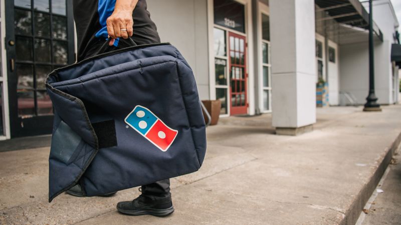 Domino’s stock tumbles 10% as delivery problems persist