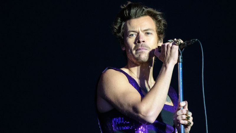 Harry Styles postpones Chicago show due to illness | CNN