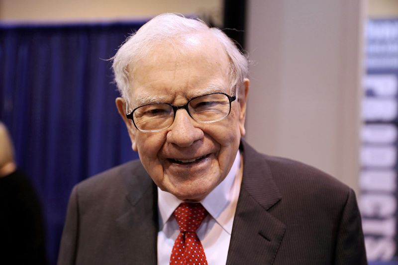 Berkshire Hathaway swings to a profit, boosted by massive