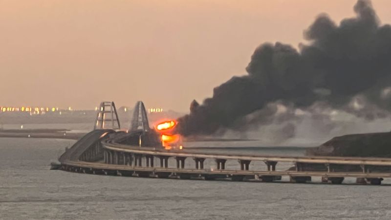 221008012620-01-ukraine-kerch-bridge-100