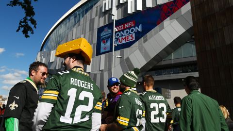 Packers fans arrive at the stadium prior to the match between the Packers and the Giants.