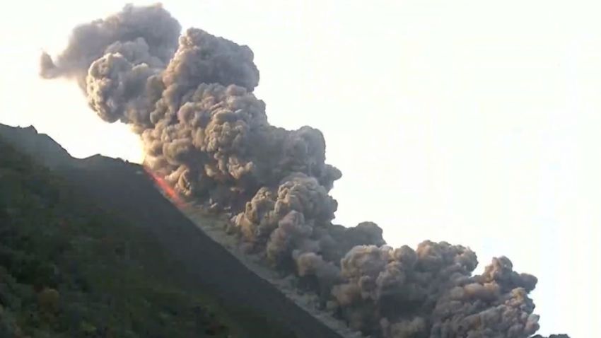 02 Stromboli Volcano October 9 2022 SCREENGRAB