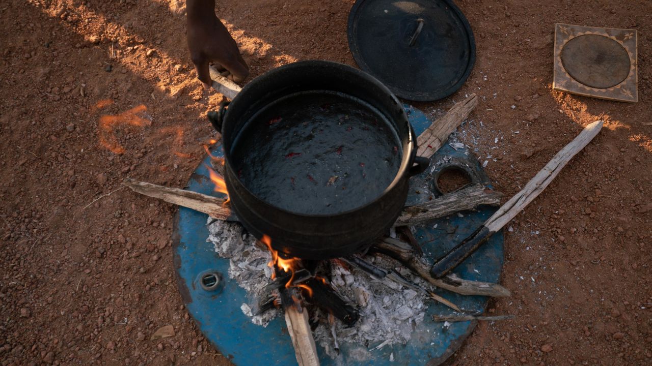 A thick black paste is made from chilies mixed with old engine oil, and used to cover fences. "(Elephants) don't like the smell," said Garoeb. "They can smell it from 50 meters, so they won't come near the vegetable garden anymore."