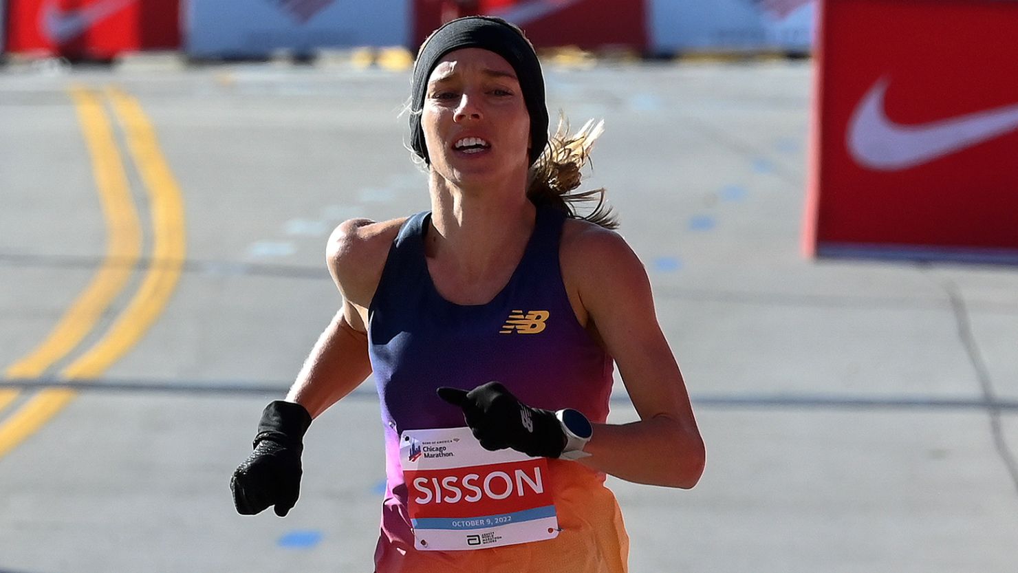 Emily Sisson set a new record for US women at the Chicago Marathon Sunday.