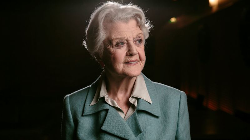 Angela Lansbury, beloved star of ‘Murder, She Wrote,’ dead at 96 | CNN