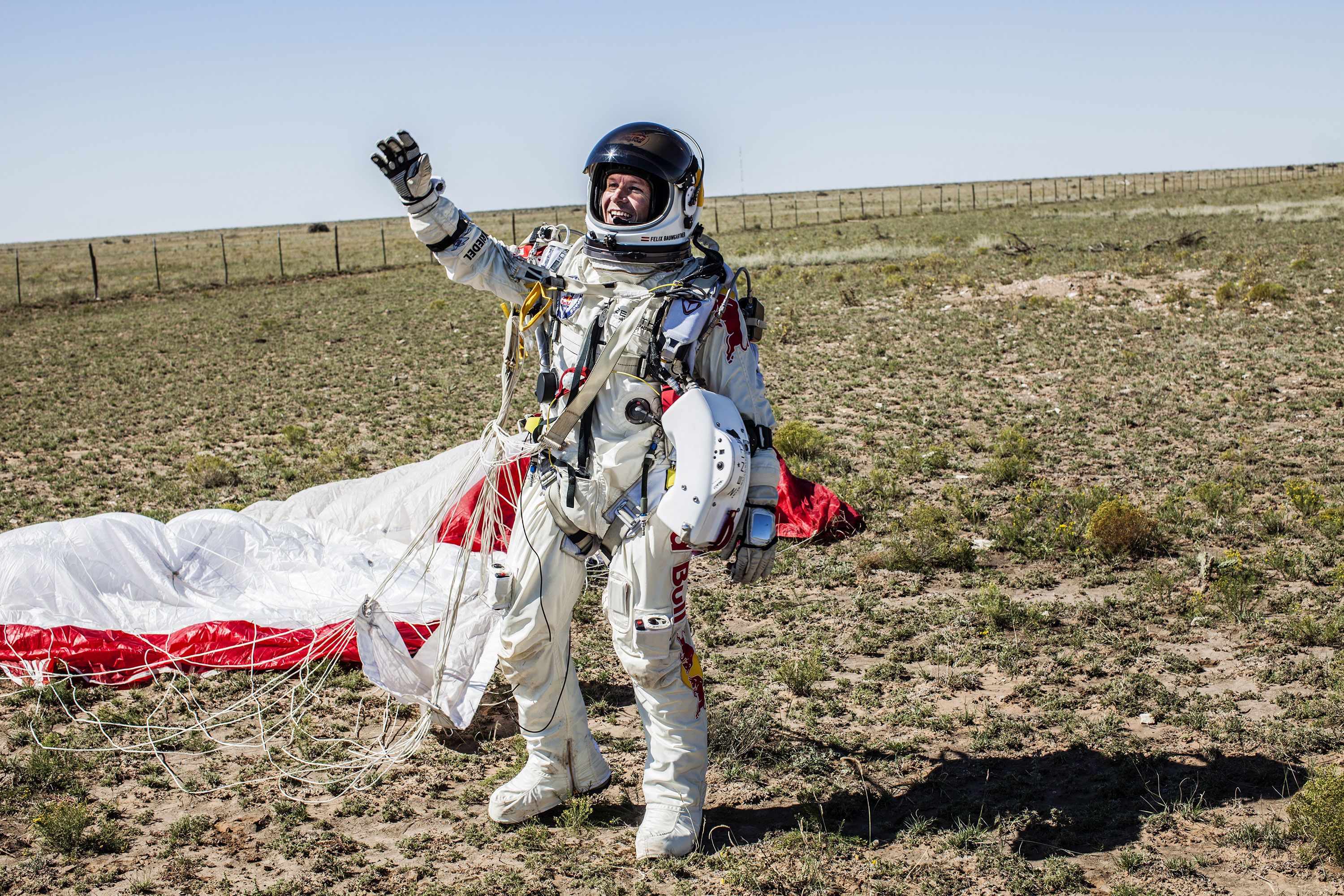 spole pålidelighed Cornwall Felix Baumgartner: 10 years on, the man who fell to Earth is still awed by  experience | CNN