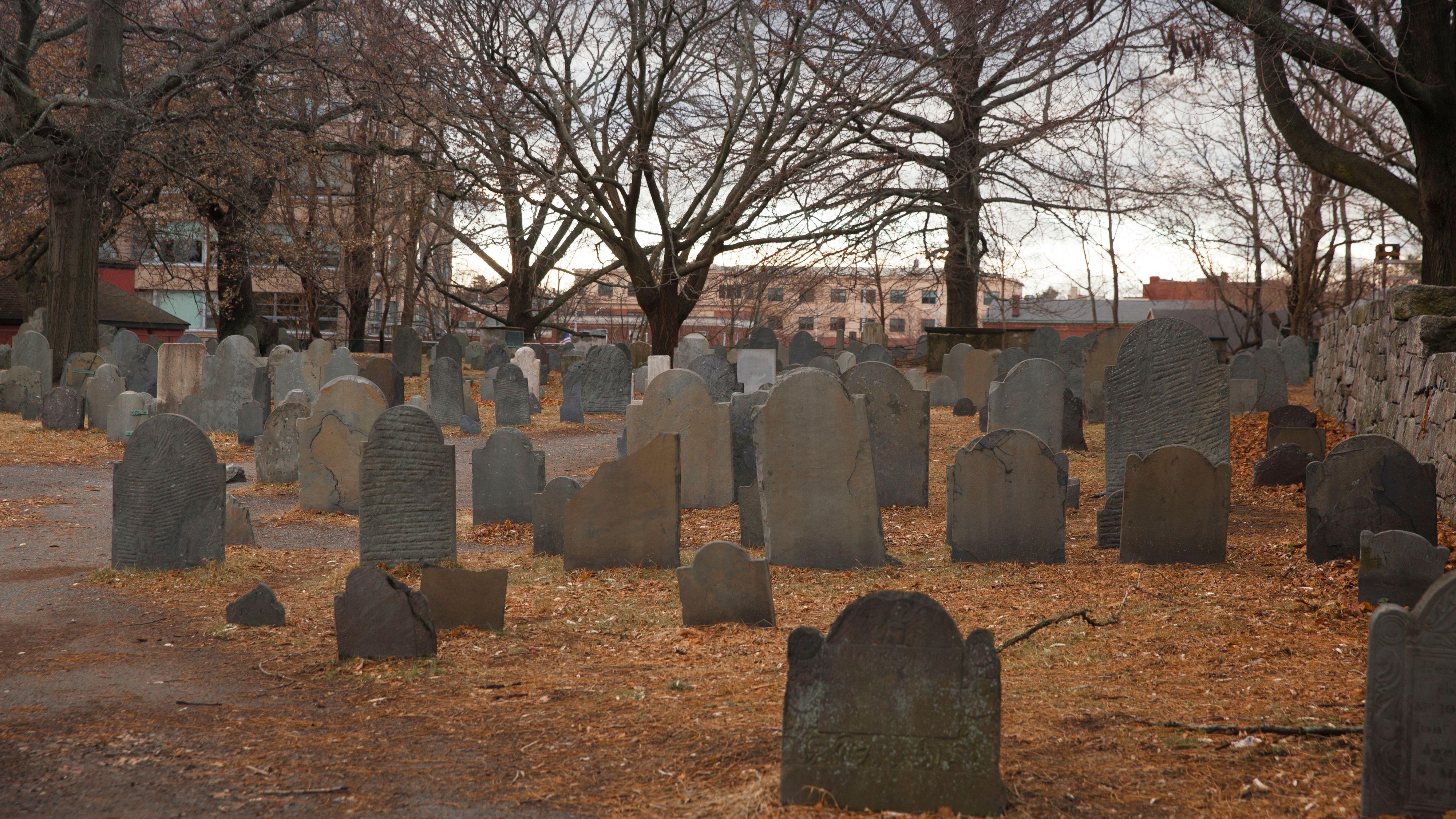 10 Spooky Towns in USA for Haunted History Lovers - Ghost Towns