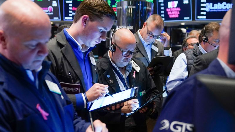 Acciones previas a la comercialización: cómo leer las ganancias de los grandes bancos