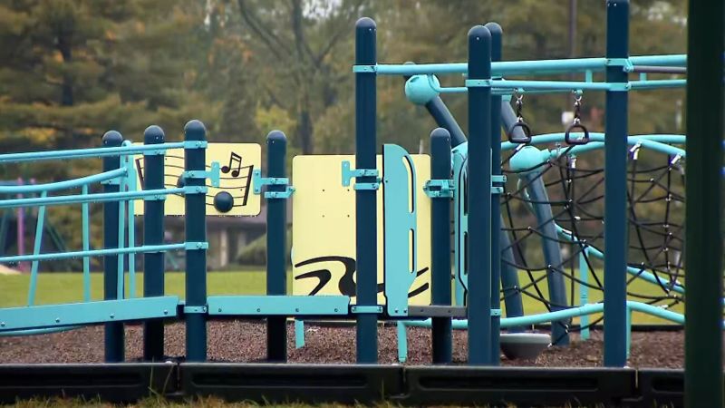 Homeowners blast explicit music to protest playground noise