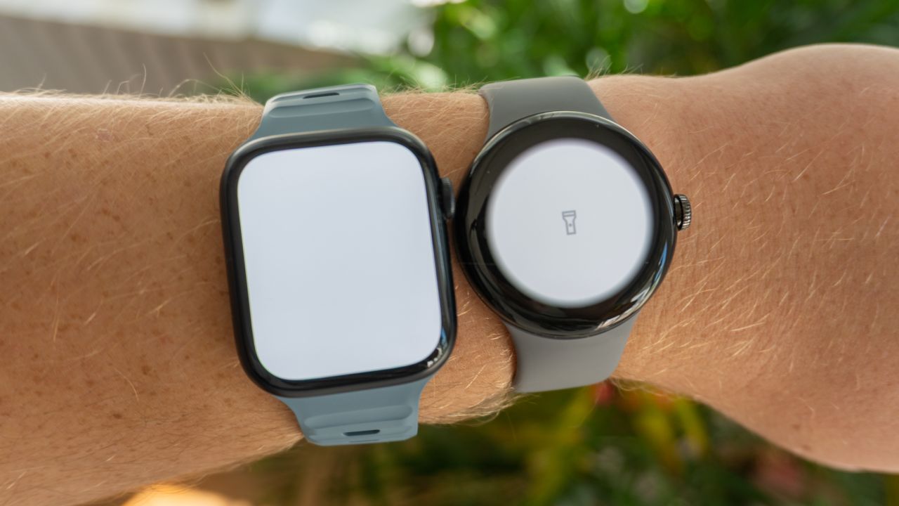 Pixel Watch vs 45mm Apple Watch