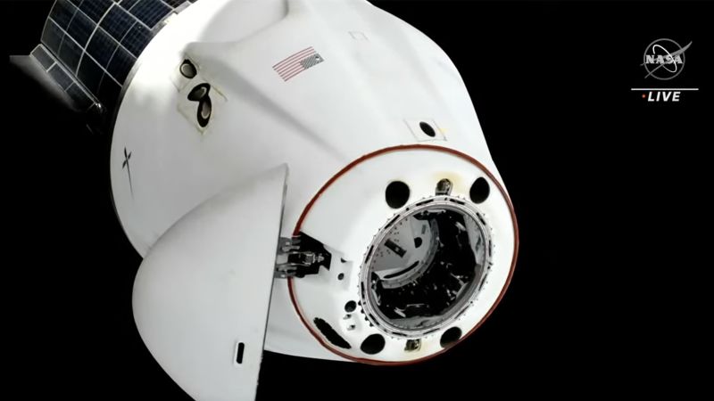 NASA, SpaceX misija: astronautai grįžta iš Tarptautinės kosminės stoties